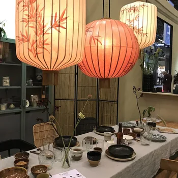 Новый Китайский тканевый светильник-фонарь для ресторана, гостиной, балкона в ретро-стиле, отеля с проживанием в семье, Люстра с нарисованным от руки рисунком, Бесплатная лампочка